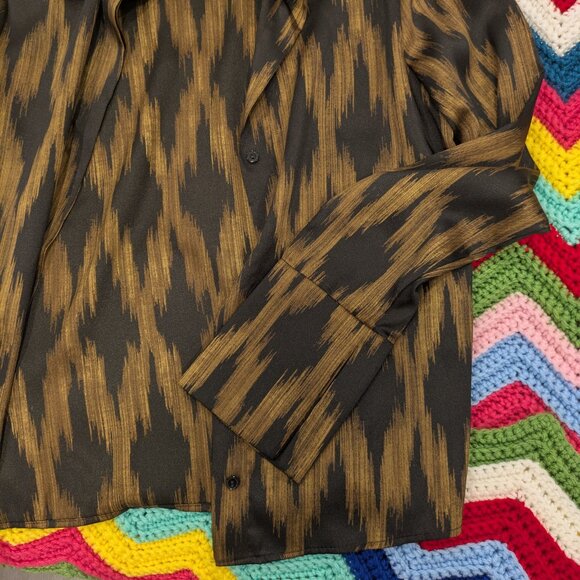 Mango Satin Print Shirt like New - Picture 9 of 9